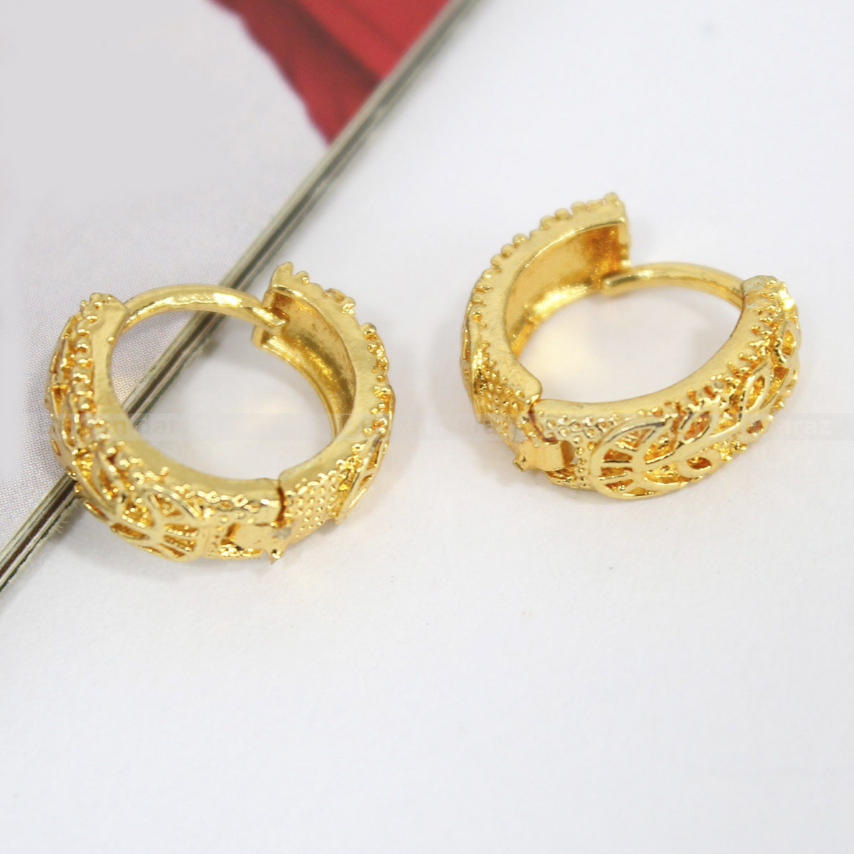Julie Gold Ear Ring