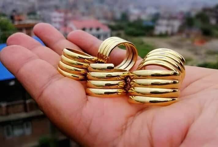 Gents  gold Ring  (8.72g)